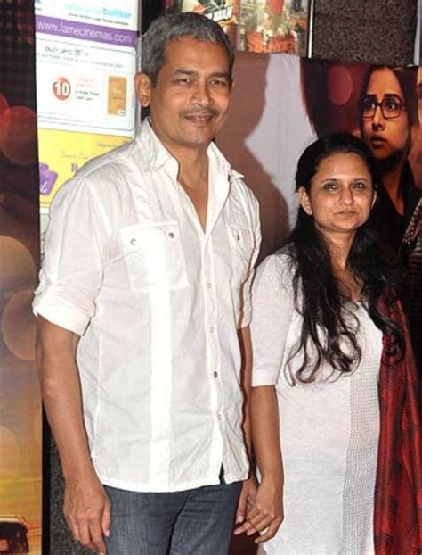 atul kulkarni wife|atul kulkarni age.